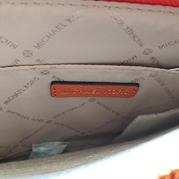 Michaek Kors Jet Set Travel Zip Clutch - Picture 6 of 6